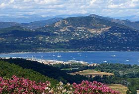 Visite touristique, vtc, voiture pour visiter, départ, Golfe de Saint-Tropez